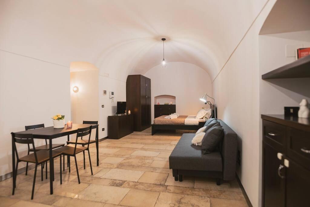 Trani -Suite ❉Marmor - Elegante Casa Storica ❉ Exteriér fotografie
