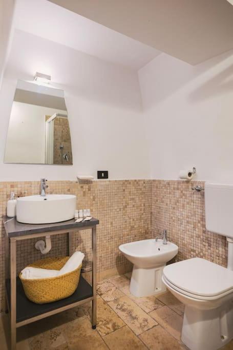 Trani -Suite ❉Marmor - Elegante Casa Storica ❉ Exteriér fotografie